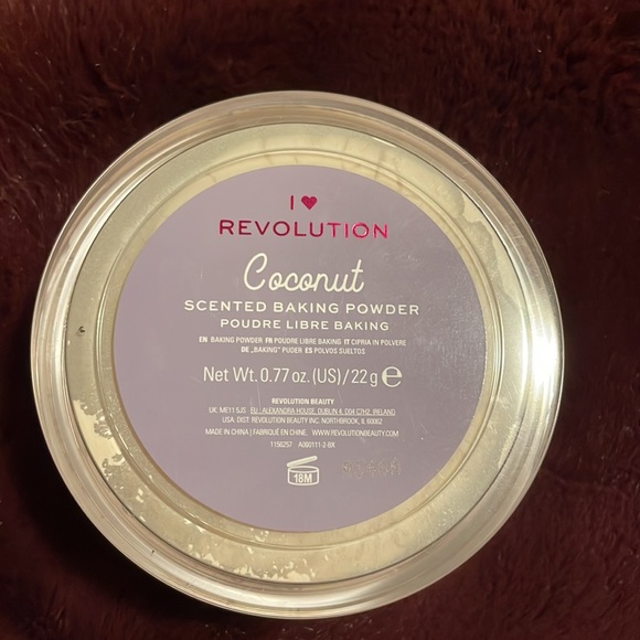 Revolution Beauty Coconut Scented Baking Powder - Brand New without Box - Picture 2 of 4